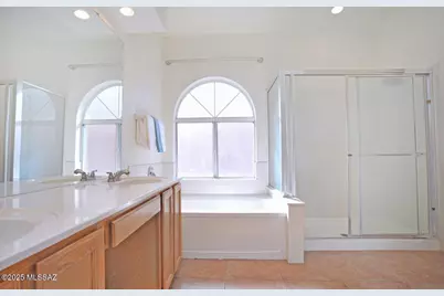 124 S Palace Gardens Drive, Tucson, AZ 85748 - Photo 33
