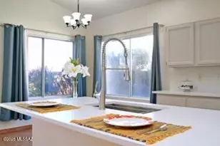 124 S Palace Gardens Dr, Tucson, AZ 85748 - Photo 23