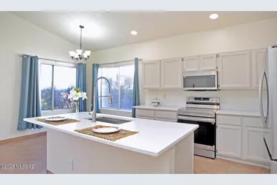 124 S Palace Gardens Drive, Tucson, AZ 85748 - Photo 21