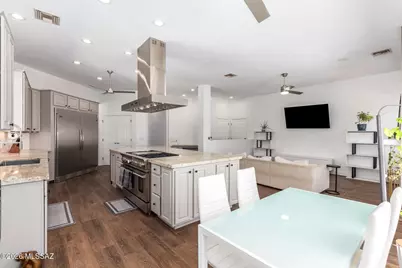 1043 W Saddlehorn Drive, Oro Valley, AZ 85704 - Photo 11