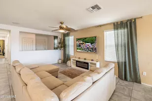 6251 S Reed Bunting Dr, Tucson, AZ 85757 - Photo 3