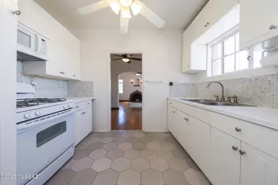 116 N Martin Avenue, Tucson, AZ 85719 - Photo 9