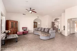 6064 W 10 Star Dr, Tucson, AZ 85713 - Photo 11