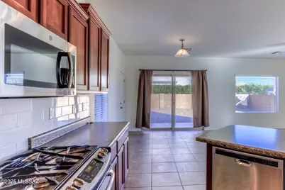 10817 E Sanctuary Ridge Lane, Tucson, AZ 85747 - Photo 17