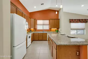 631 W Aspenwood St, Green Valley, AZ 85614 - Photo 7