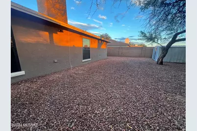 7648 S Danforth Avenue, Tucson, AZ 85747 - Photo 5