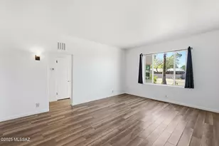 105 S Irving Ave, Tucson, AZ 85711 - Photo 15