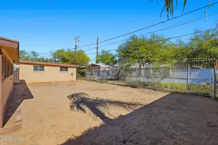 105 S Irving Ave, Tucson, AZ 85711 - Photo 45
