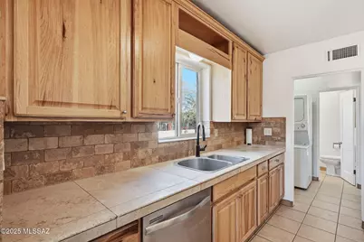 105 S Irving Avenue, Tucson, AZ 85711 - Photo 21