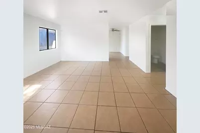 1624 W Mulholland Court, Tucson, AZ 85746 - Photo 3