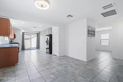 8540 W Magpie Place, Tucson, AZ 85757 - Photo 7