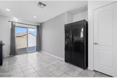 8540 W Magpie Place, Tucson, AZ 85757 - Photo 11