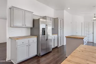 11745 S Kicking Horse Pl, Vail, AZ 85641 - Photo 15