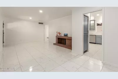 2550 N Van Buren Avenue, Tucson, AZ 85712 - Photo 9