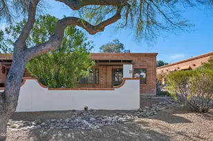 341 W Camino Penasco, Green Valley, AZ 85614 - Photo 5