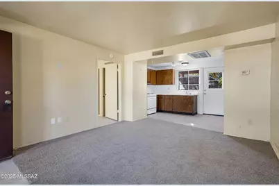 341 W Camino Penasco #B, Green Valley, AZ 85614 - Photo 7