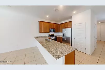 10457 Vandever Drive, Marana, AZ 85653 - Photo 5