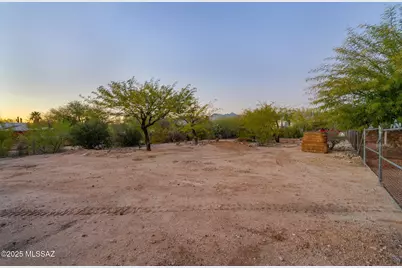 9340 E Paseo Tierra Verde, Tucson, AZ 85749 - Photo 31