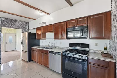 9571 E 33rd Street, Tucson, AZ 85748 - Photo 5
