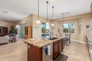 3813 N Foothills Club Ave, Tucson, AZ 85750 - Photo 11