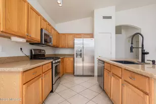 12242 N New Dawn Ave, Oro Valley, AZ 85755 - Photo 17