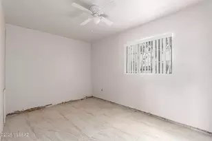 418 E Roger Rd, Tucson, AZ 85705 - Photo 9