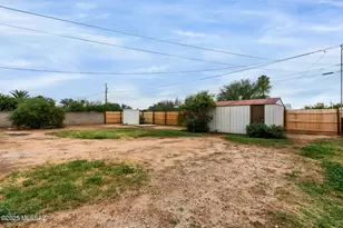 418 E Roger Rd, Tucson, AZ 85705 - Photo 21