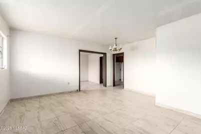 418 E Roger Road, Tucson, AZ 85705 - Photo 3
