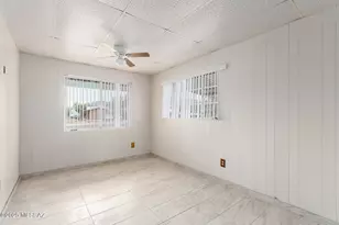 418 E Roger Rd, Tucson, AZ 85705 - Photo 7