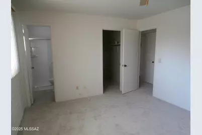 152 E La Pera, Green Valley, AZ 85614 - Photo 17