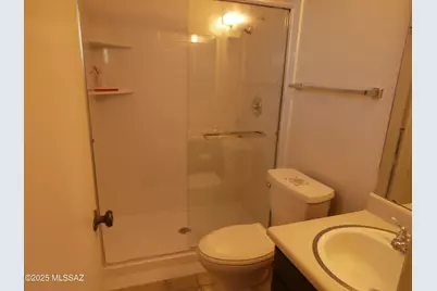 152 E La Pera, Green Valley, AZ 85614 - Photo 19