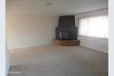 152 E La Pera, Green Valley, AZ 85614 - Photo 11