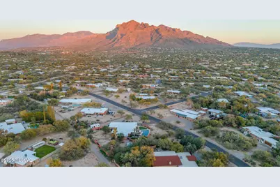 8615 N Hickory Drive, Tucson, AZ 85704 - Photo 37