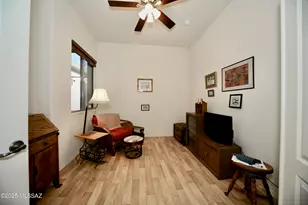 938 W Ashworth Rd, Green Valley, AZ 85614 - Photo 9