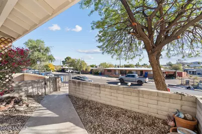 1852 W Caravelle Road, Tucson, AZ 85713 - Photo 7