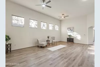 112 S Happy Valley Saddle Drive, Tucson, AZ 85748 - Photo 11
