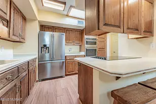 730 W Camino Iturbide, Green Valley, AZ 85622 - Photo 13