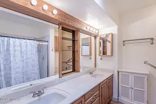 730 W Camino Iturbide, Green Valley, AZ 85622 - Photo 31