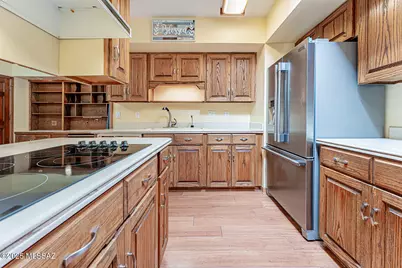 730 W Camino Iturbide, Green Valley, AZ 85622 - Photo 11