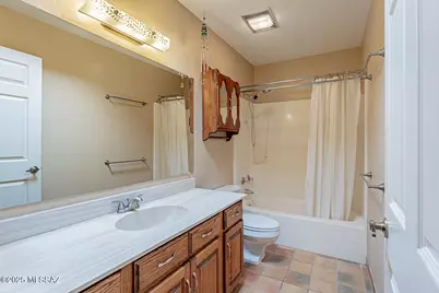 730 W Camino Iturbide, Green Valley, AZ 85622 - Photo 23