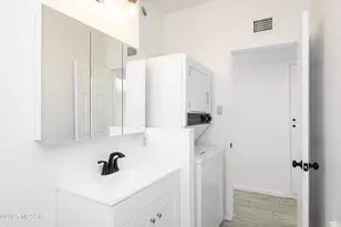 6909 E Oberlin Dr, Tucson, AZ 85710 - Photo 11