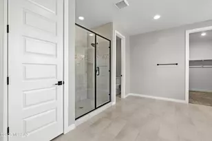 1009 E Silver Ray Dr, Tucson, AZ 85737 - Photo 31