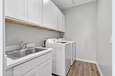 1009 E Silver Ray Drive, Tucson, AZ 85737 - Photo 13