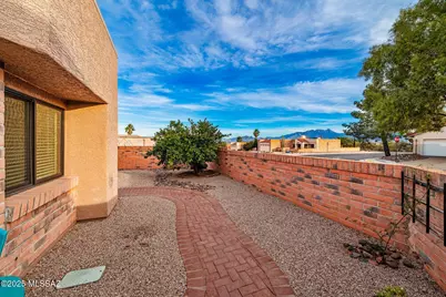 1000 W Rio Guaymas, Green Valley, AZ 85614 - Photo 5