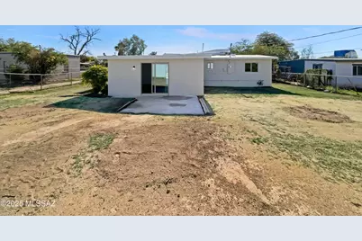 802 W Tipton Drive, Tucson, AZ 85705 - Photo 5