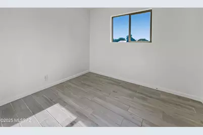 802 W Tipton Drive, Tucson, AZ 85705 - Photo 11
