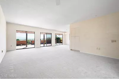 937 W Desert Hills Drive, Green Valley, AZ 85622 - Photo 7