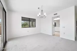 937 W Desert Hills Dr, Green Valley, AZ 85622 - Photo 11