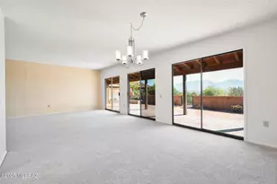 937 W Desert Hills Dr, Green Valley, AZ 85622 - Photo 9