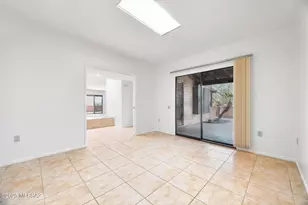 937 W Desert Hills Dr, Green Valley, AZ 85622 - Photo 19